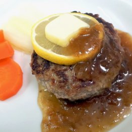 危険なくず肉で成形 激安ハンバーク＆ステーキ定食に注意