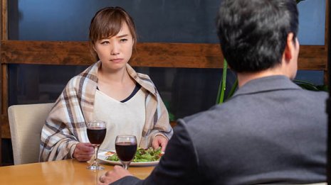 木下優樹菜も…? ウザい上司系の年上夫は妻に捨てられる