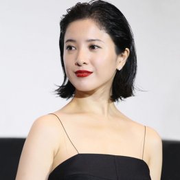 吉高由里子の新境地？「知らなくていいコト」は考察ドラマ