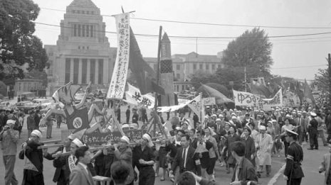60年安保反対デモは日本人が戦争と縁切りする儀式だった