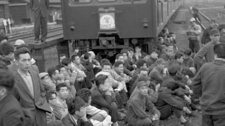 「俺たちは賃金をかけてやってるんだ」と袋叩きにあった