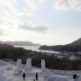 巨大オブジェに大理石の丘 尾道市「芸術の島」を散策する