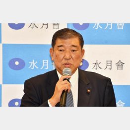 逆らえば潰される（ライバル・石破茂元幹事長）／（Ｃ）日刊ゲンダイ