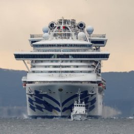 クルーズ船14日間「監禁地獄」乗客乗員3700人の不満と不安