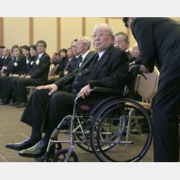 ２０２０年１月には金田正一氏のお別れの会に車いすで出席した（Ｃ）日刊ゲンダイ