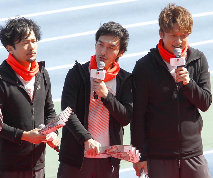 左から、元SMAPの稲垣吾郎、草彅剛、香取慎吾（Ｃ）日刊ゲンダイ
