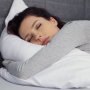 恋人のシャツの匂いは睡眠サプリと同じくらい安眠に効く？