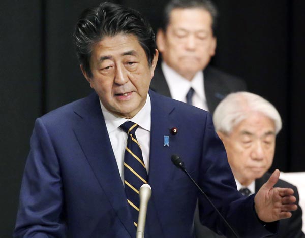 安倍政権がやったことといえば検査をやらせない「隠蔽」しかない（Ｃ）共同通信社