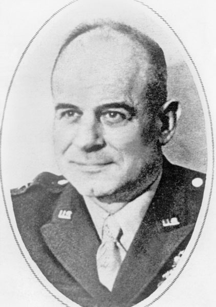 ドーリットル中佐はその後、米北アフリカ空軍の司令官に就任した（Ｃ）共同通信社