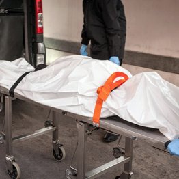 遺体収納袋が動いた！死亡診断書発行2時間後に女性が生還