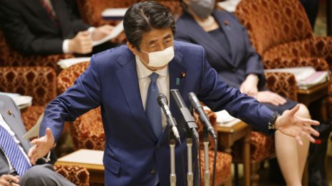 検察改正引っ込めず まだ懲りない安倍首相に国民は唖然