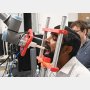 コロナ検査で感染の危険なし 世界初の粘液採取ロボを開発