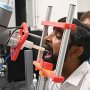 コロナ検査で感染の危険なし 世界初の粘液採取ロボを開発
