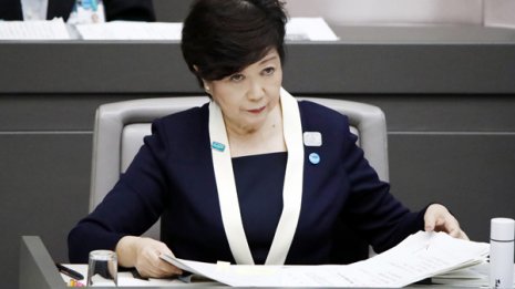再燃した小池知事の学歴詐称疑惑…アラビア語での答弁拒否