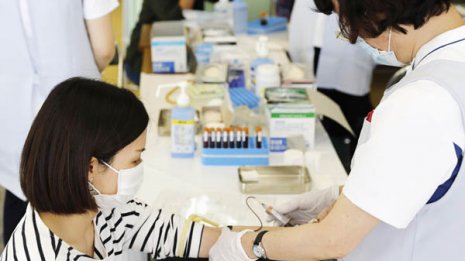 実際の陽性率はもっと高い?厚労省コロナ抗体検査の不合理