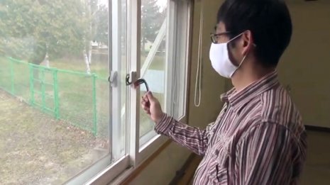 ウィズコロナの新常態 100均商品で作る“タッチレスグッズ”