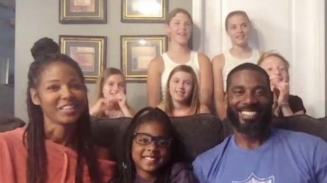 暴動被害の地元に…9歳少女が手作りで集めた寄付金1千万円