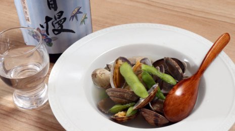 【アサリと枝豆の酒蒸し】アサリのうま味が染みた枝豆の味