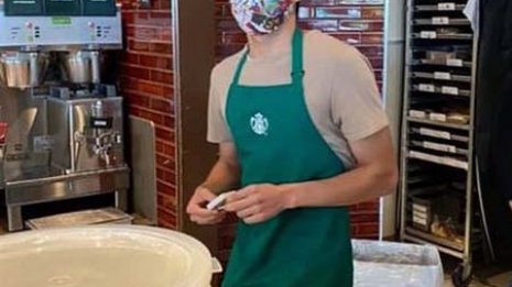 マスク促し客は激怒も…米スタバ店員思わぬチップに大喜び