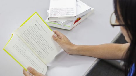 丸善CHIとブックオフ 書籍関連大手の社員待遇を徹底比較