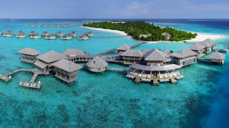 無能政府が「Go To」強行…海外旅行はいつから現実的に?