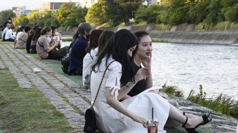 オンライン授業に嘆く大学1年生…再受験を狙う仮面浪人も