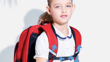 重いランドセルはNO！重さ3割減の子供用リュック日本初登場