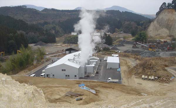 焼酎廃液の処理工場（提供写真）