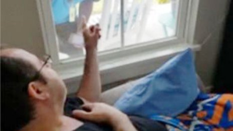 がん治療の男性、アマゾン配達員の思いがけぬ励ましに感動