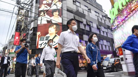 政府が実力行使 歌舞伎町「ホストクラブ潰し」に批判噴出