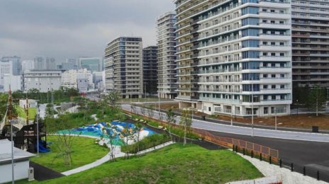 まるでゾンビ映画 「近未来ディストピア」と化した選手村 