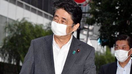 安倍首相の長い夏休みにあんぐり…臨時国会召集10月下旬に