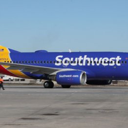 マスクが着用できない自閉症児を搭乗拒否…航空会社に賛否