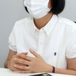 赤木雅子さん 安倍首相らの絵に「黒目」描かなかった理由