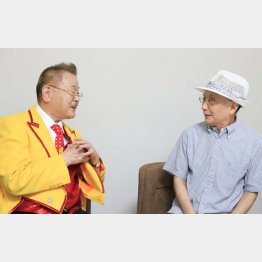 マギー司郎（左）と吉川潮（Ｃ）日刊ゲンダイ