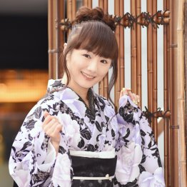 初代電波子の滝島梓さん 着物の師範の肩書でライブ配信中