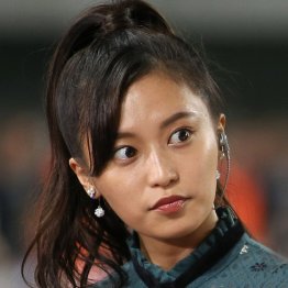 「キングダム」漫画家と熱愛で小島瑠璃子が絶たれた“道”