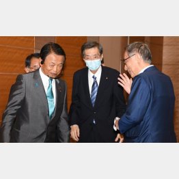 領袖が顔を揃える異様（細田派、竹下派、麻生派の3会長）／（Ｃ）日刊ゲンダイ