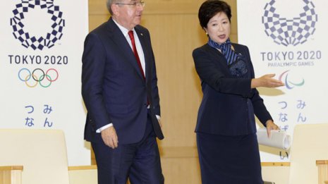 <3>東京五輪「来年7月強行開催」で窮地に立つ小池都知事