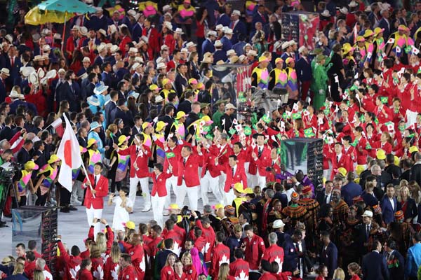 2016年リオ五輪の開会式で入場行進する日本選手団（Ｃ）日刊ゲンダイ