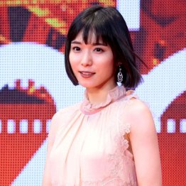 「カネ恋」演じきった松岡茉優…"気丈な女優"に反動の懸念