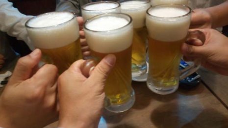 今年の忘年会はどうなる? 4割弱が「参加」に積極的とも