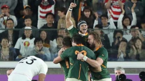 菅首相「経済再開」一本やりで“GoToツインデミック”一直線