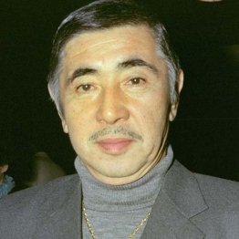 <58>ホテルのフロントで本物の拳銃をぶっ放した若山富三郎