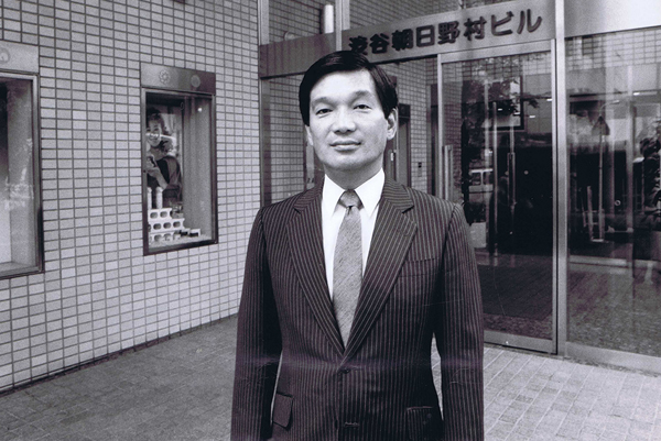 1985年「DATABOX」が好調な頃の梶山桂さん（提供写真）