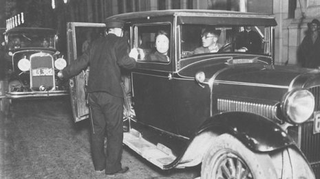 「ファッショニ近キモノハ絶対ニ不可ナリ」と天皇は言った