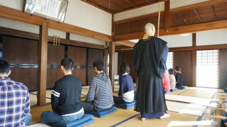 コロナ禍が結ぶ“ご縁” 500人が結婚した「寺社コン」最前線