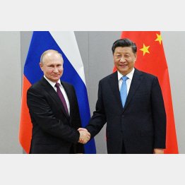 思惑は一致（中国の習近平国家主席とロシアのプーチン大統領＝左、中ロ首脳会談で）／（Ｃ）ＡＰ＝共同