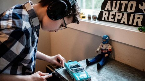 捜査にも協力…車を知り尽くした自閉症少年の驚くべき才能