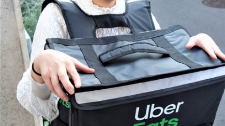 アルバイト4つ掛け持ち。それでも以前の収入に追いつかず